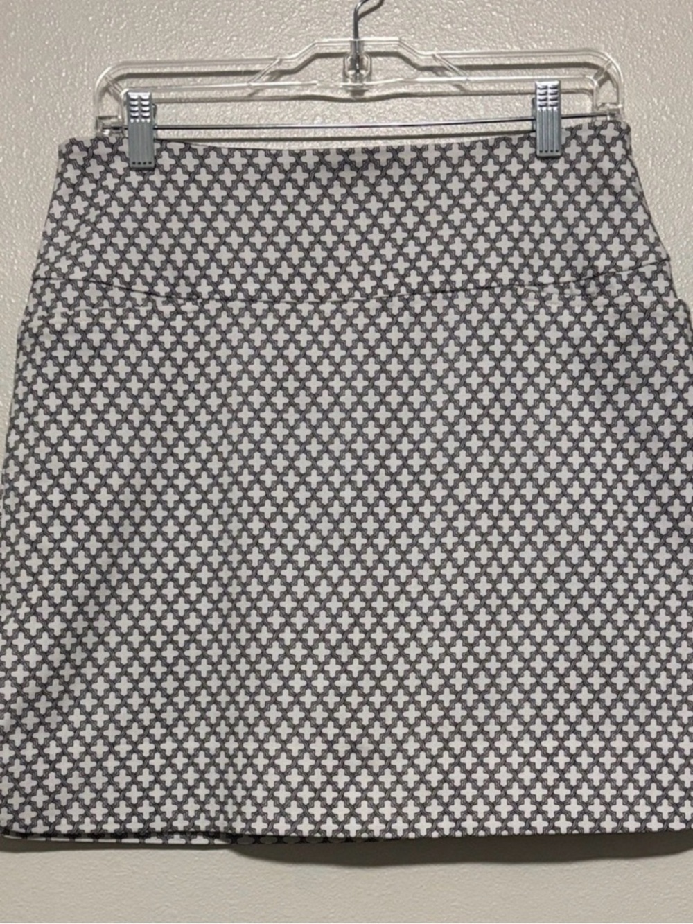 Elegant Black and White Women's Mini Skort